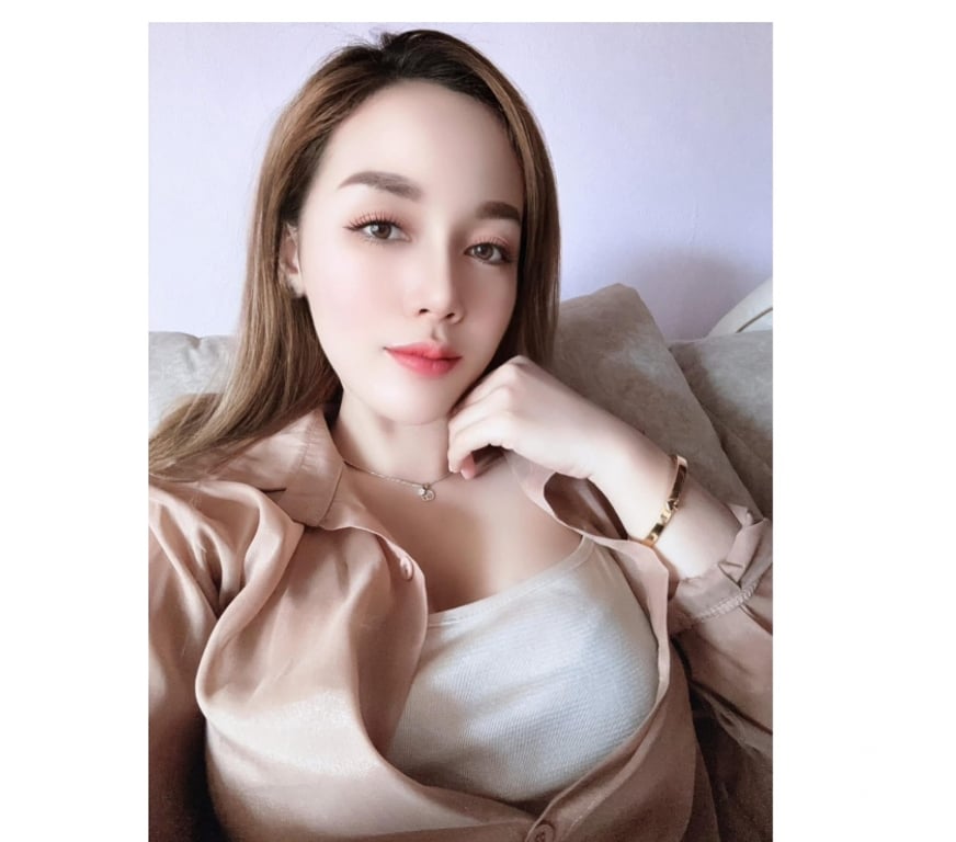 Escorts Merseyside Wirral - Photos for Hi Guys I'm Farsai Thai girl best service