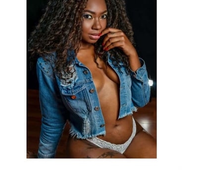 Escorts Purfleet-on-Thames Thurrock - Essex - Photos for 🫦🍑Laura La Latina party girl 🍑🫦