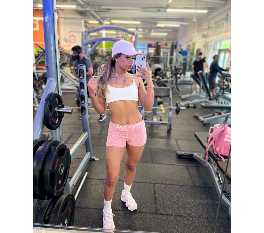 Escorts East London North Greenwich Station - East London - Photos for Tayna....Petite Brazilian Tease in UK 🔥