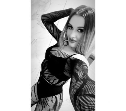 Escorts Paisley Renfrewshire - Photos for Student Anna Bella Sexy Hot and Real very Weet 🥂🥰