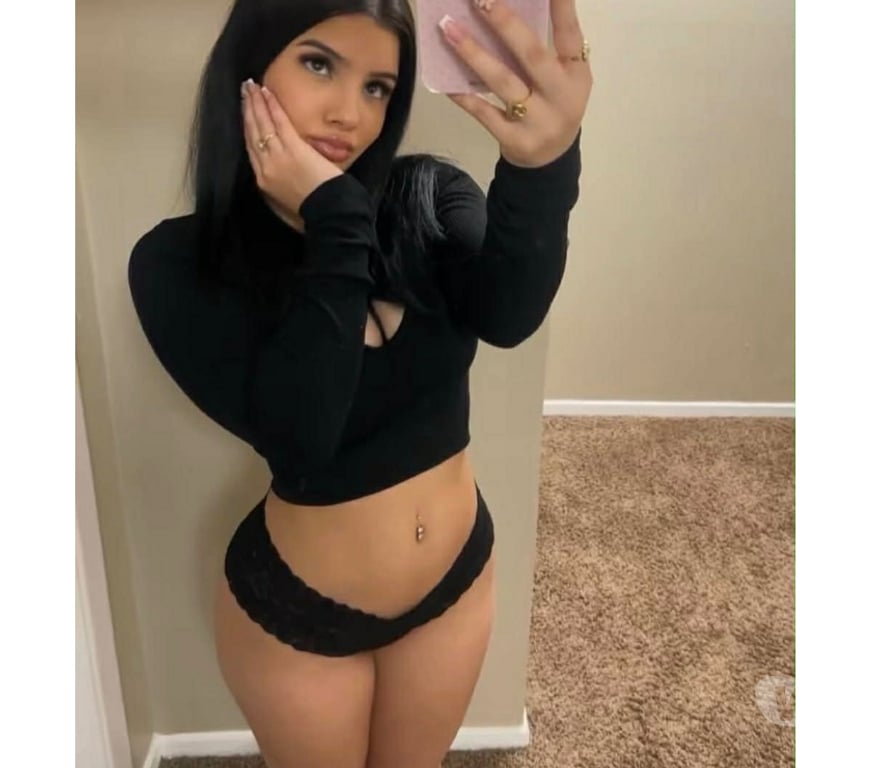 Escorts West London Hounslow - Photos for Party girl new town Carolina 🥰