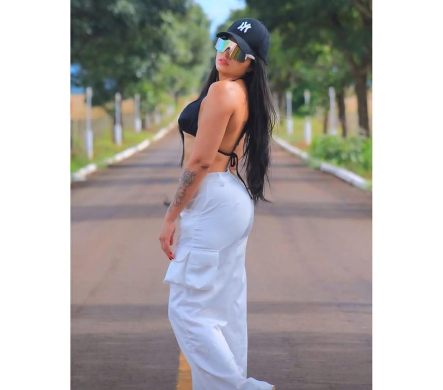 Escorts Essex Thurrock - Essex - Photos for Julia party strap-on