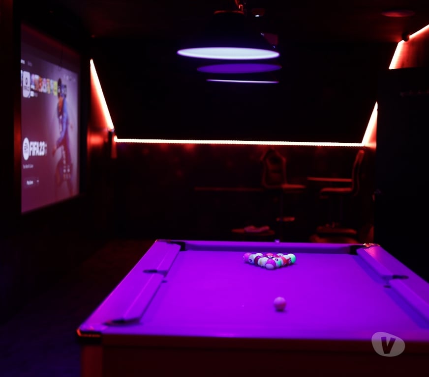 Pubs, Restaurants and Takeaways West Midlands Birmingham - Photos for The Executive Lounge Bowling Alley