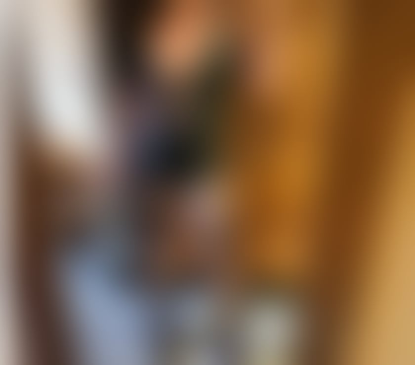 Trans Escorts South East London New Cross Gate Station - South East London - Photos for Asian TV in Southeast London
