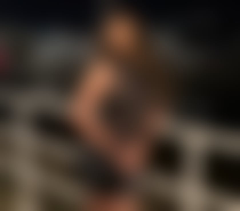 Trans Escorts New Cross Gate Station South East London - Photos for Asian TV in Southeast London