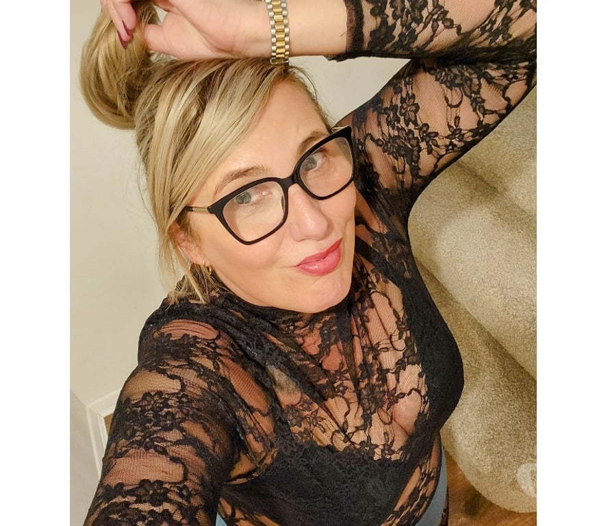 Escorts Aberdeen Aberdeen City Centre - Aberdeen - Photos for English rachel queen of curves