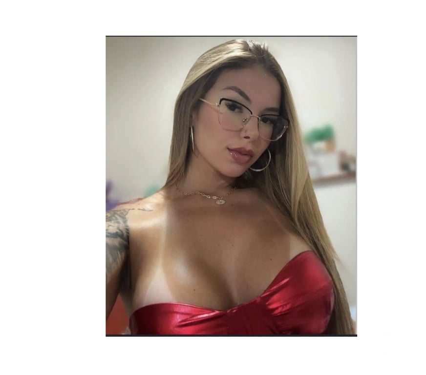 Escorts Gloucestershire Gloucester - Photos for Brazilian馃嚙馃嚪 Stunnig or Porn么 Star 馃崙 GFE