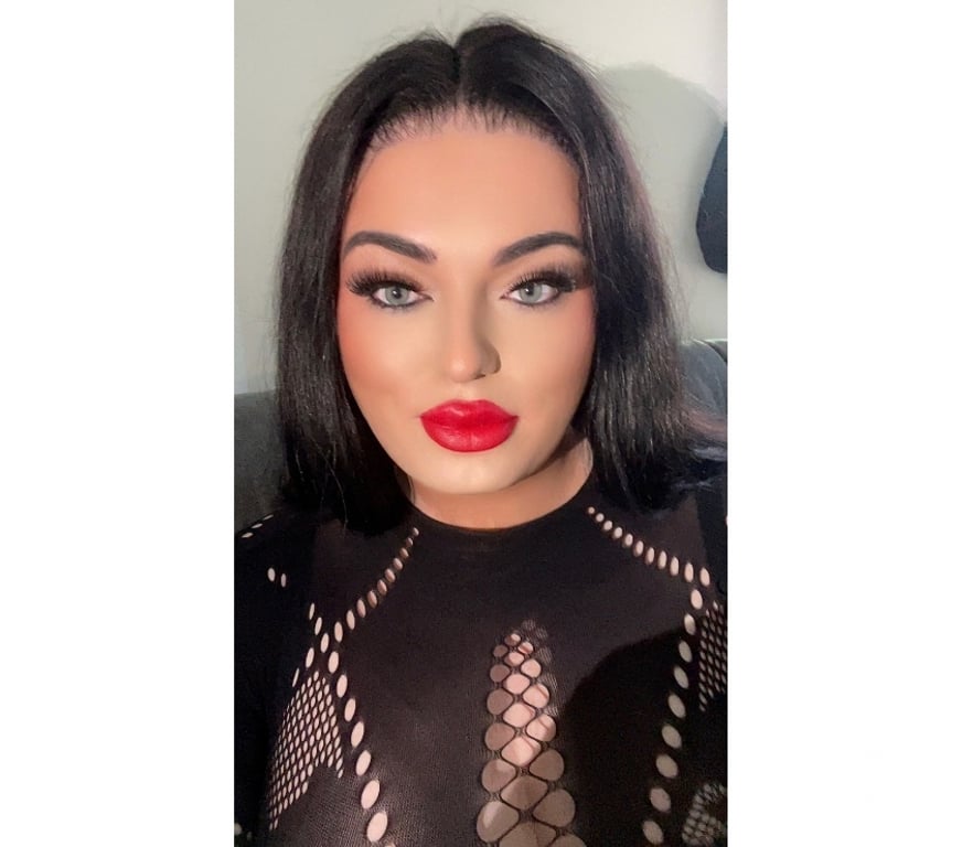 Trans Escorts West Midlands Birmingham - Photos for 7inch Curvy Irish trans girl in Digbeth Birmingham