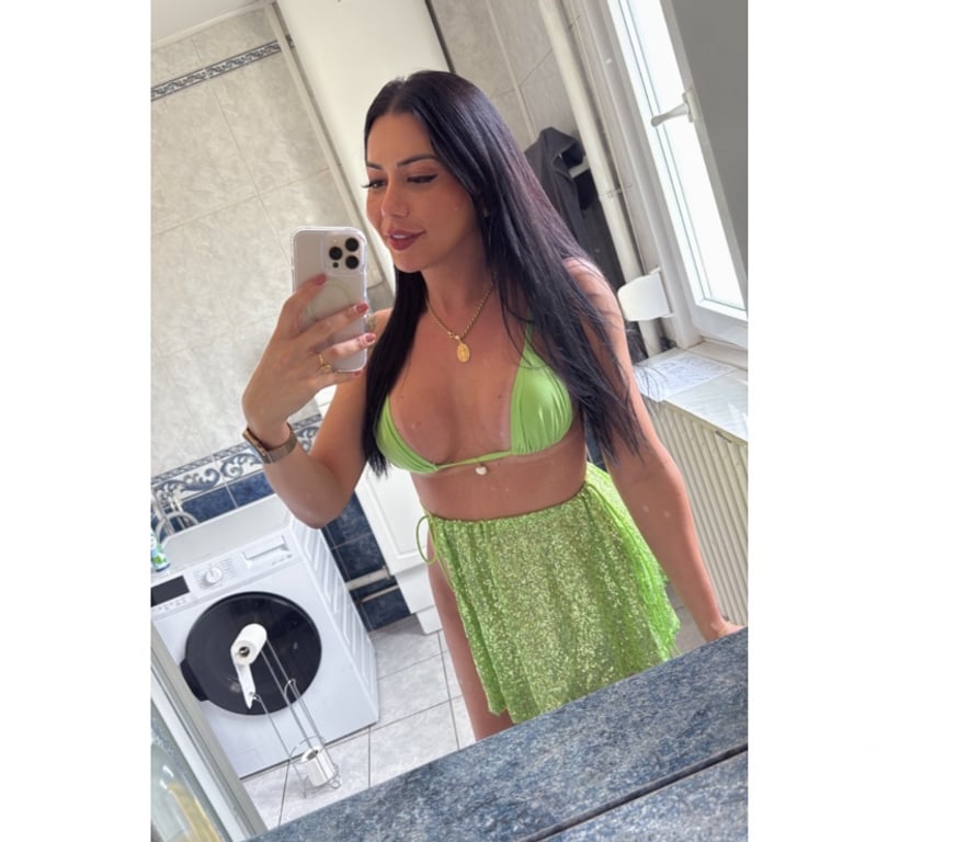 Trans Escorts East London Stratford International - DLR Station - East London - Photos for Grazyellen🔥 Top🍆 Bottom🍑
