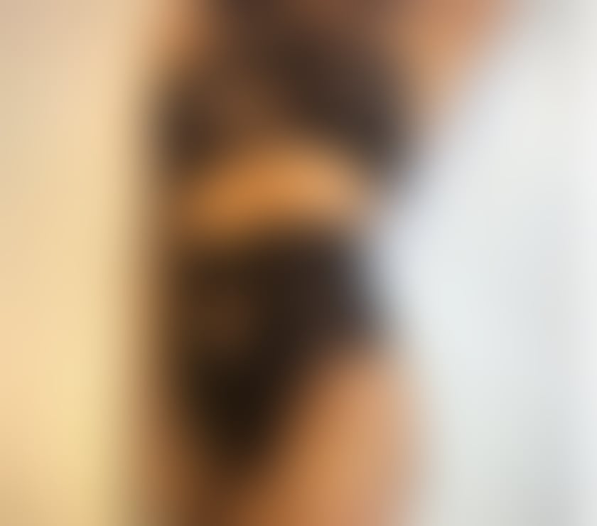  Escorts Liverpool Liverpool - Photos for Elegant Scouse British lady