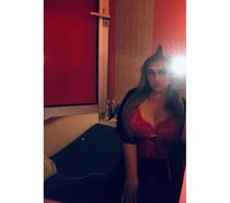 Amelia TRANS ESCORT BIG FAT JUICY ASS PARTY SHEMALE 🍑