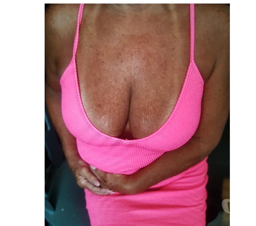 Escorts South East London Bromley Common - South East London - Photos for mature busty blonde