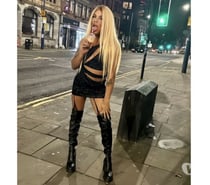 TS NAOMI QUEEN TOP