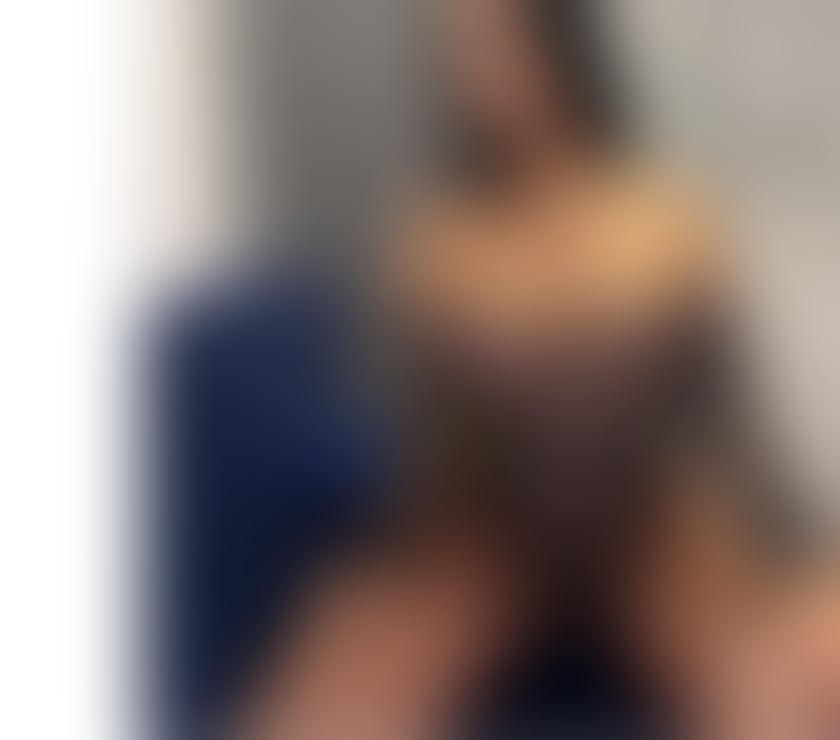 Escorts Heywood Distribution Park Rochdale - Photos for Allya party girls no rush owo and fk