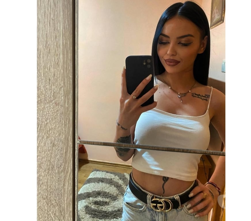 Escorts West Yorkshire Leeds - Photos for Kleo🥂 Party Skiny girl🫦