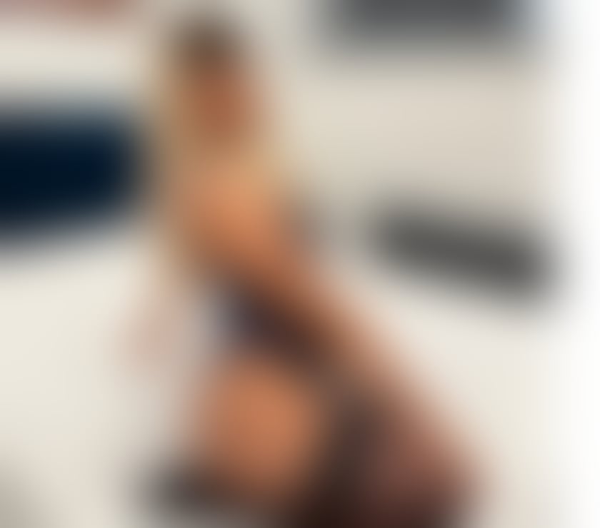 Escorts Gloucestershire Cheltenham - Photos for larissa, outgoing girl, new in town😍