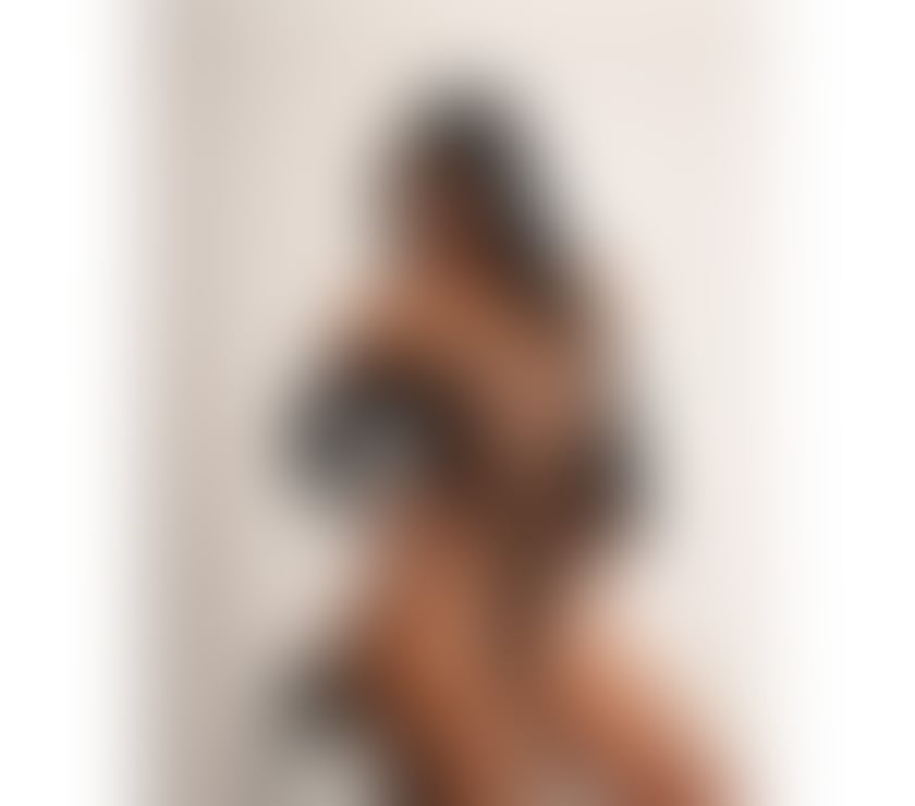 Escorts West London Hounslow - Photos for I'm back my loves, let's Party,come on🍷Jessica
