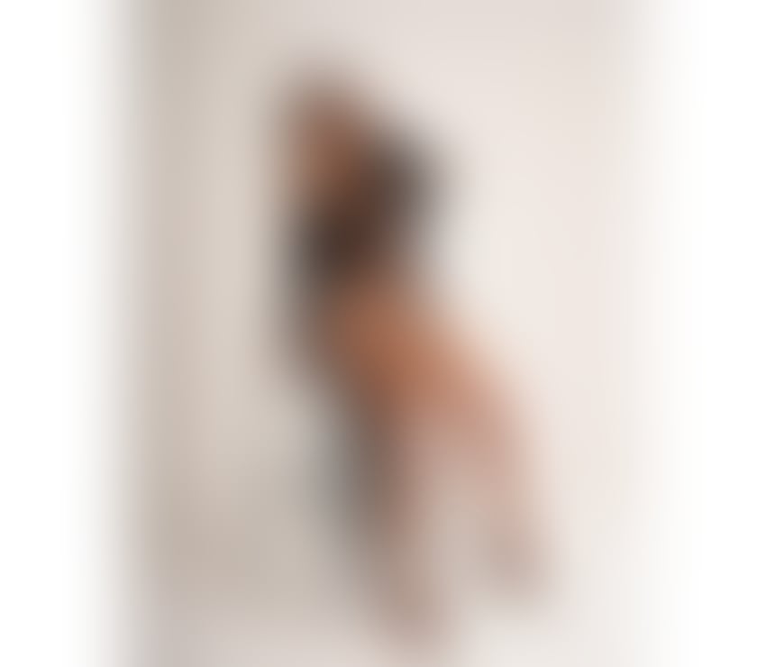 Escorts West London Hounslow - Photos for I'm back my loves, let's Party,come on🍷Jessica