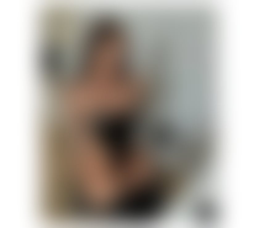 Escorts West Yorkshire Leeds - Photos for New in town waiting for you to spoil you in my bed