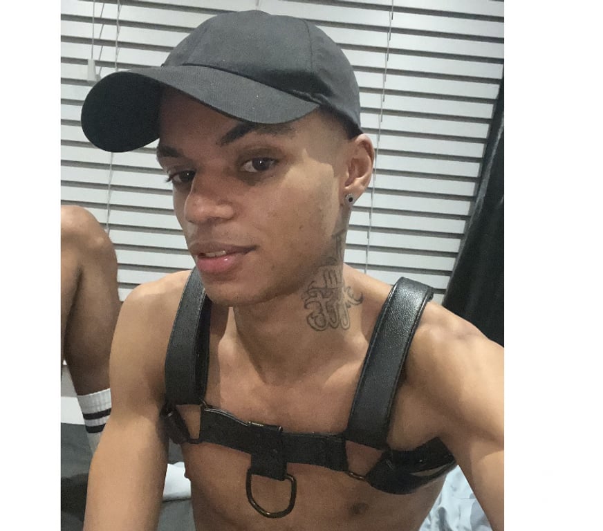  Gay massage South East London Brixton - South East London - Photos for Young Gay Companion – Absolute Discretion