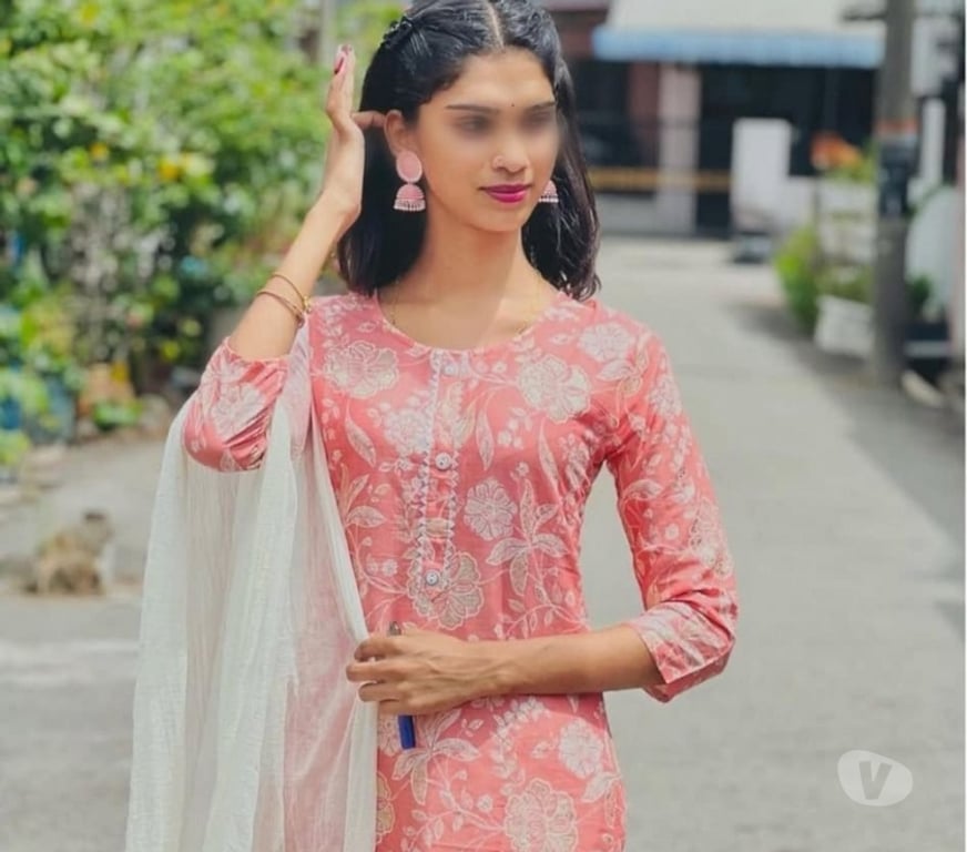 Escorts South East London Croydon - Photos for New South Indian tamil girl at Croydon city centre