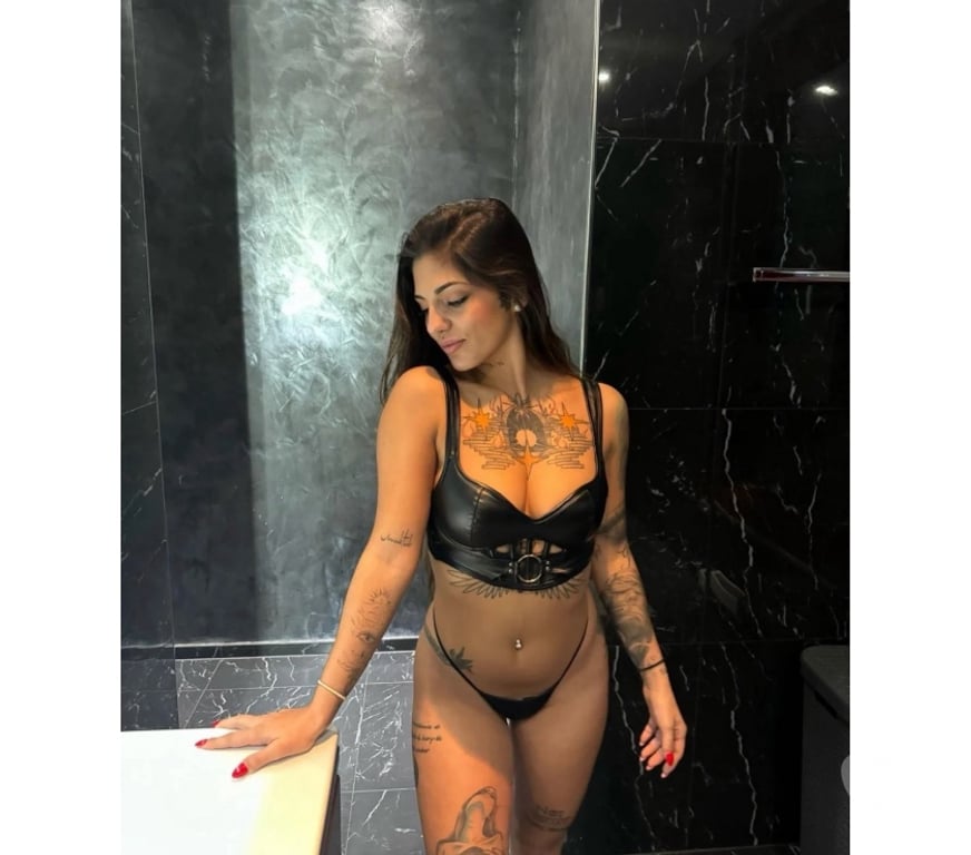 Escorts South West London Tooting Broadway - South West London - Photos for 🍒Naughty Lora 🪩 🔝HOTTEST Brunette 🔝SLIM🔞Party