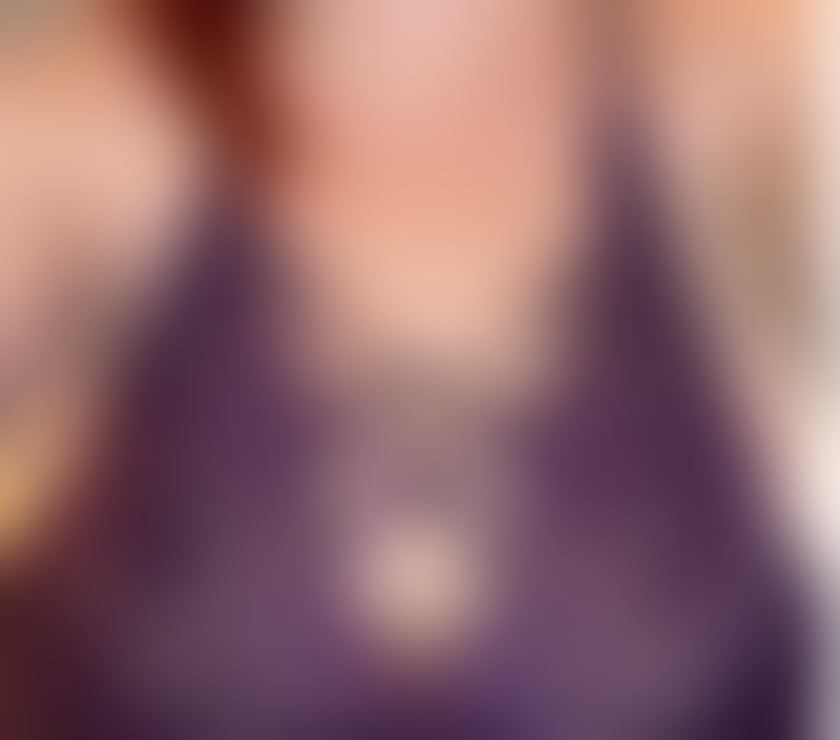 Escorts West Sussex Crawley - Photos for English Curvy Escort Available for incalls in Crawley