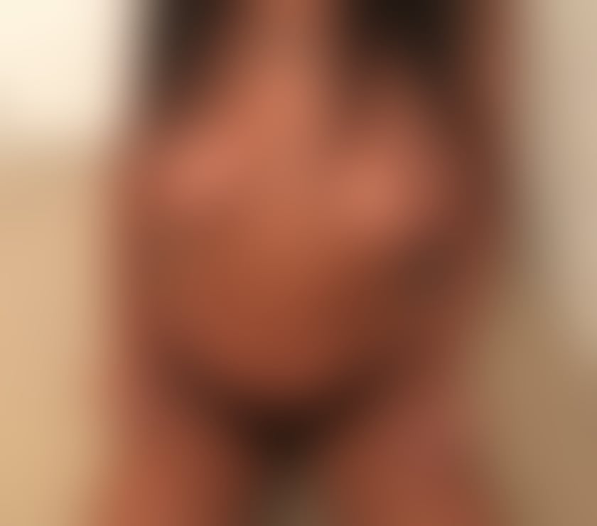 Escorts Edenbridge Sevenoaks - Photos for Tall busty lady