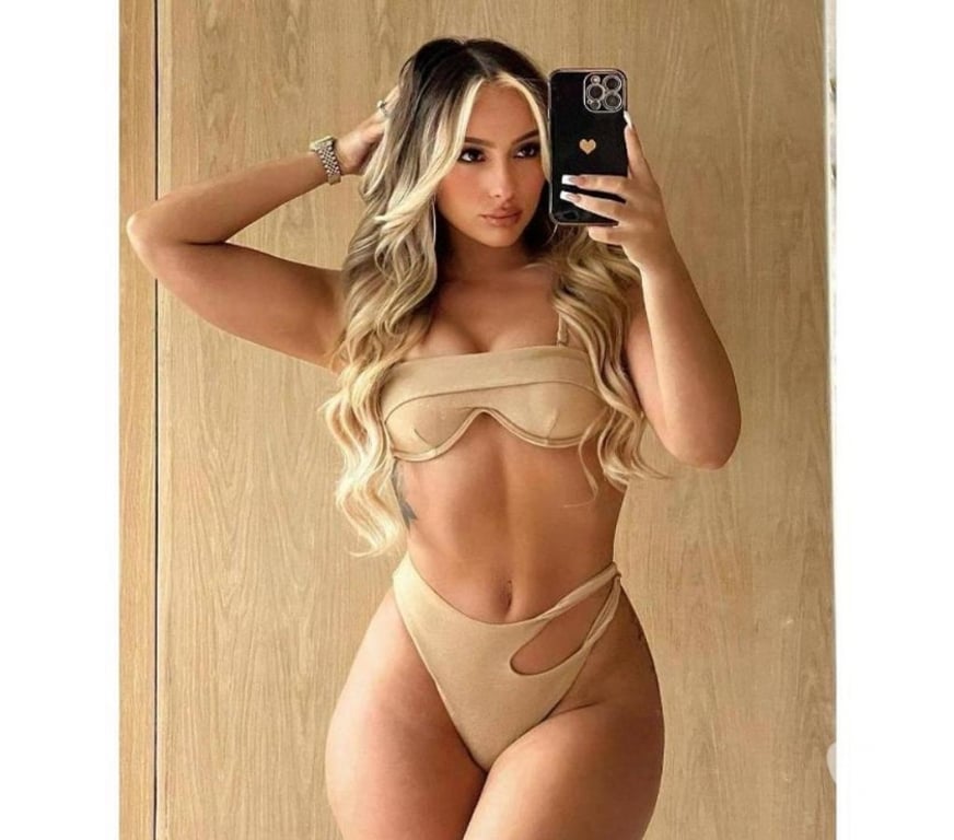 Escorts East London Limehouse - East London - Photos for Lary- extras - party@@🇧🇷💋