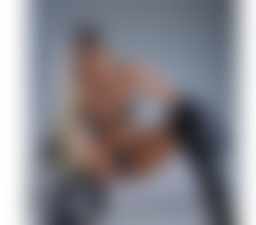 Escorts South West London Sutton - Photos for 🍾 CRISTAL PARTY GIRL 💃