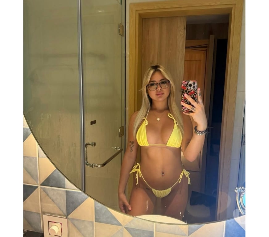 Escorts Hampshire Southampton - Photos for Naughty blonde in town best offer