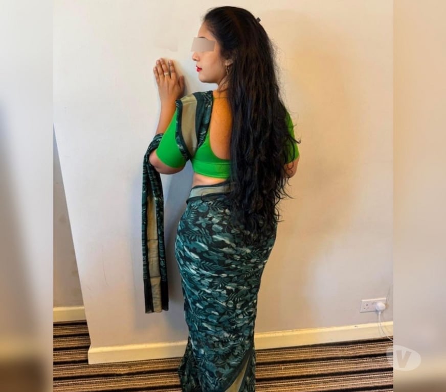 Escorts West London Hounslow - Photos for ROOPINI SOUTH INDIAN TAMIL GIRL NEW ENTRY HOUNSLOW