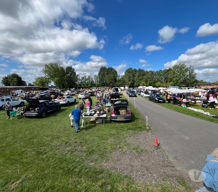 farmers markets Suffolk Mid Suffolk - Photos for Stonham Barns Sunday Car Boot + Saxon & Viking Festival