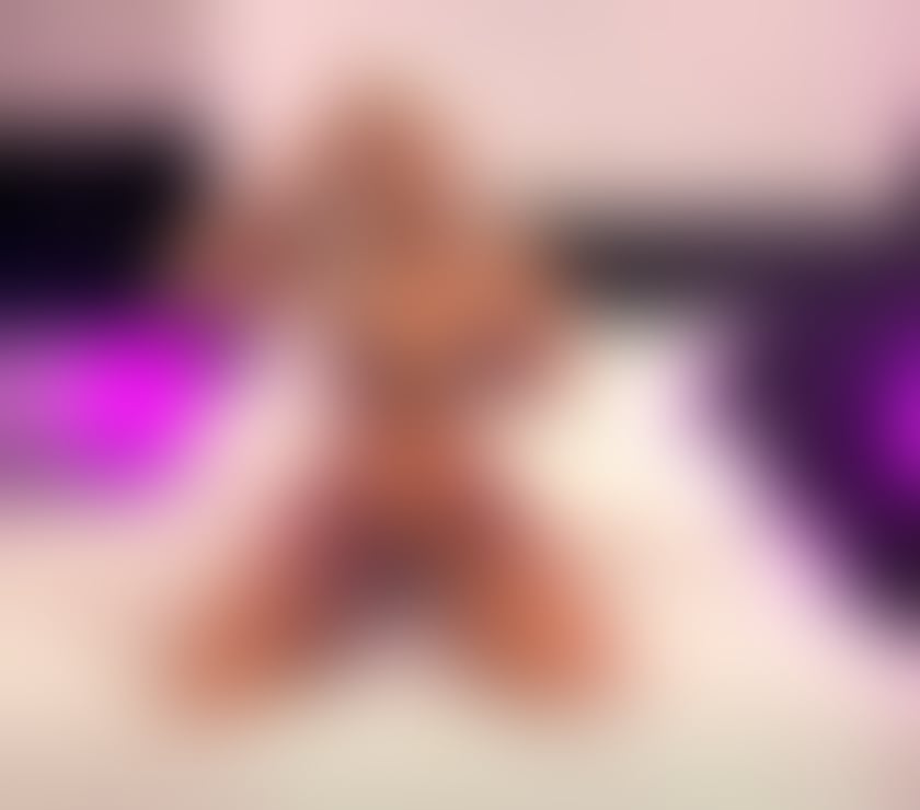 Escorts Surrey Elmbridge - Photos for Ready all time kiss