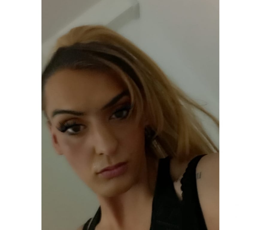 Escorts Nottinghamshire Nottingham - Photos for Petite British mixed lady - I love to party...