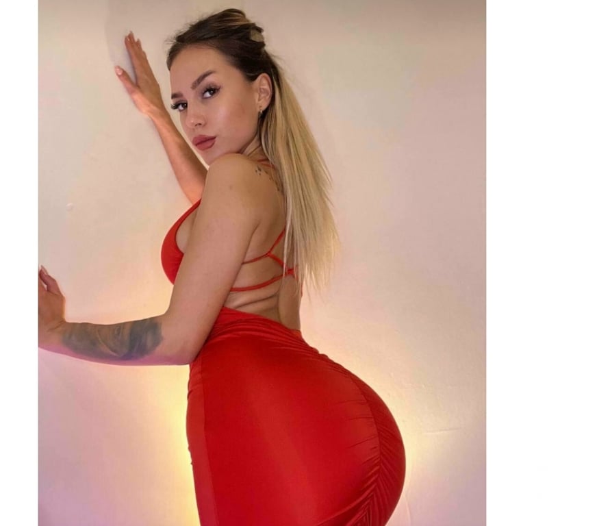 Escorts Greater Manchester Bolton - images_alt_text Hey Samira I am on town now 100% real