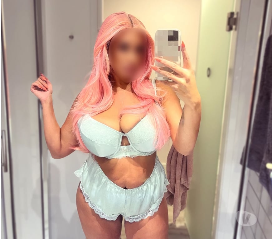 Escorts Greater Manchester Manchester - Photos for Curvaceous, Mixed Raced Charming British Companion
