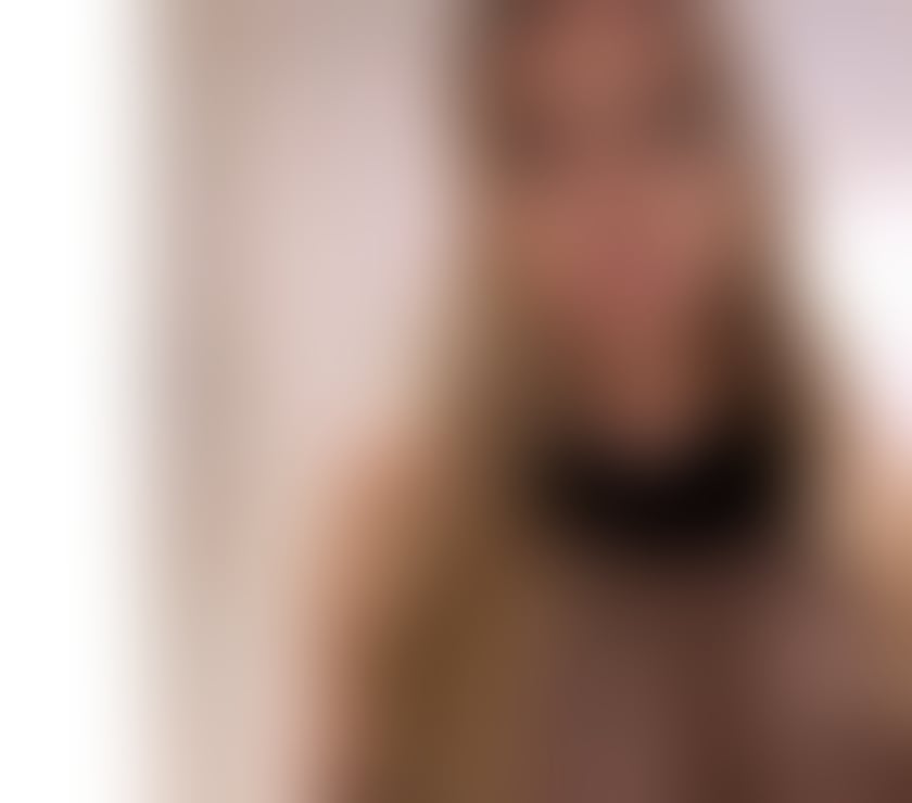 Escorts Crewe Cheshire East - Photos for Sara now here very nice only party
