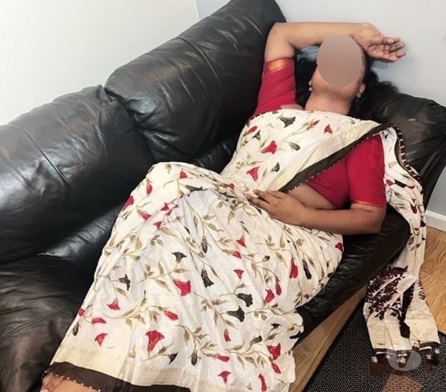 Escorts West Yorkshire Bradford - Photos for YAZHINI SOUTH INDIAN TAMIL GIRL NEW IN BRADFORD
