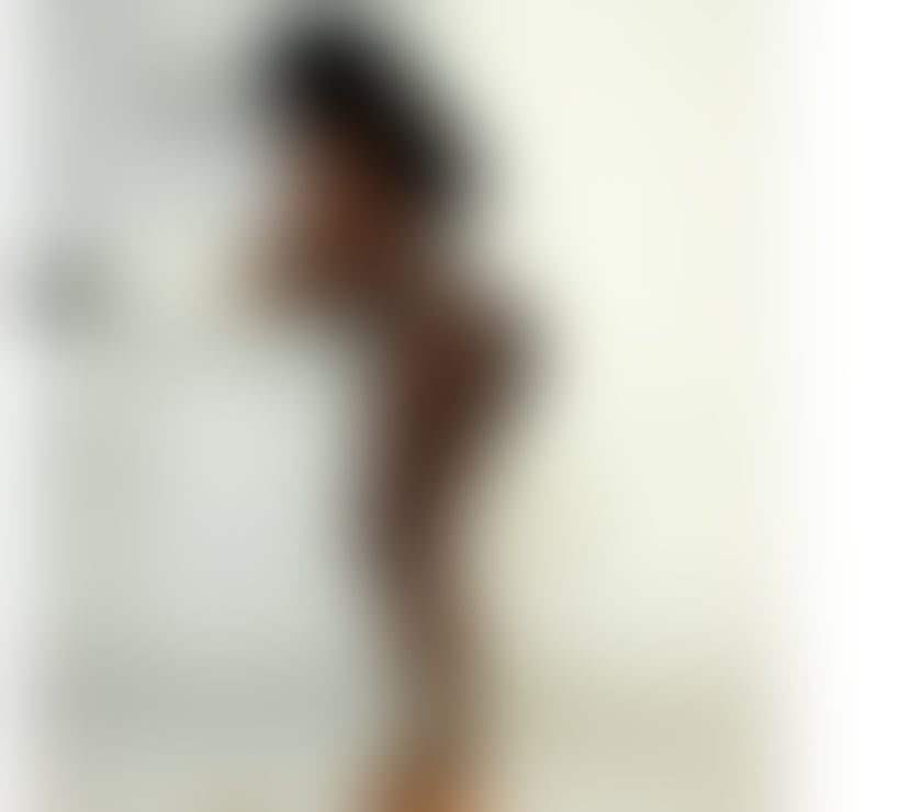 Escorts York York City Centre - York - Photos for massage therapist avail weekends ( outcalls only)