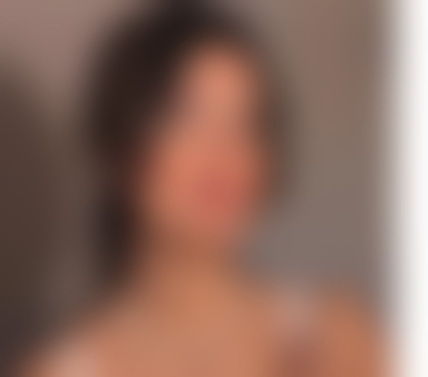 Hot indian sexy party girl available for incall and outcall