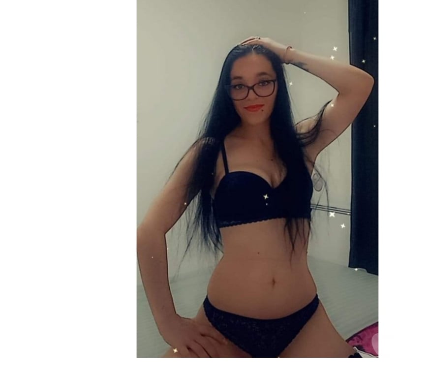 Escorts Barnet Edgware Station - Barnet - Photos for Hello guys New party in City