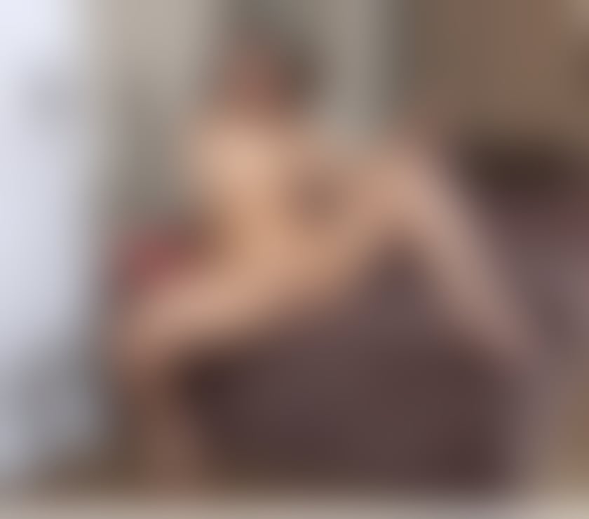 Escorts Slough Slough Town Centre - Slough - Photos for Sarra🍒Big Tits🍑Curvy❤️Gf Experience😈Party Girl