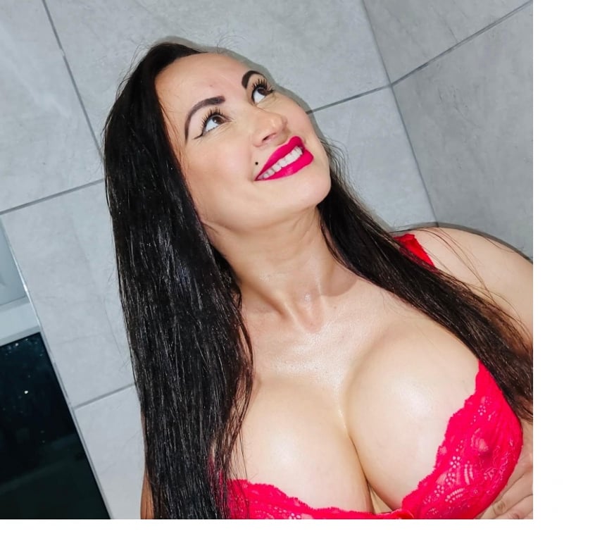Escorts South East London Croydon - Photos for Hot and sexy Hungarian girl love party💋💋💋