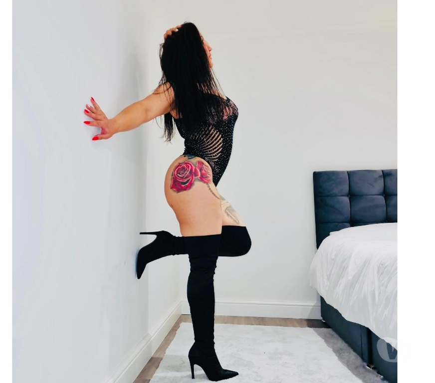 Escorts South East London Foots Cray - South East London - Photos for Hot and sexy Hungarian girl love party💋💋💋