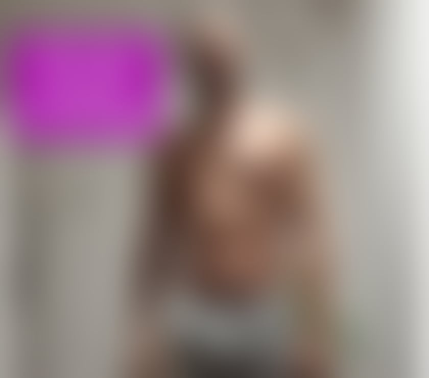 Escorts Greater Manchester Manchester - Photos for Hung Layton🍆 WhatsApp For Enquiries📲