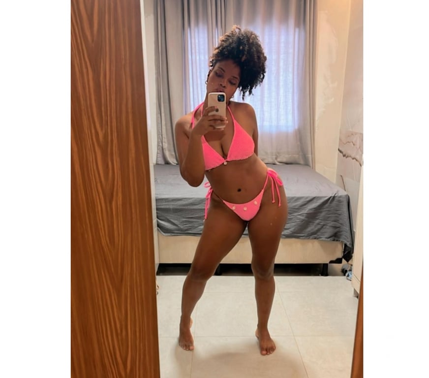 Escorts Hertfordshire Watford - Photos for £40 🇧🇷 NEW Bia BRAZILIAN IN Watford - WD17
