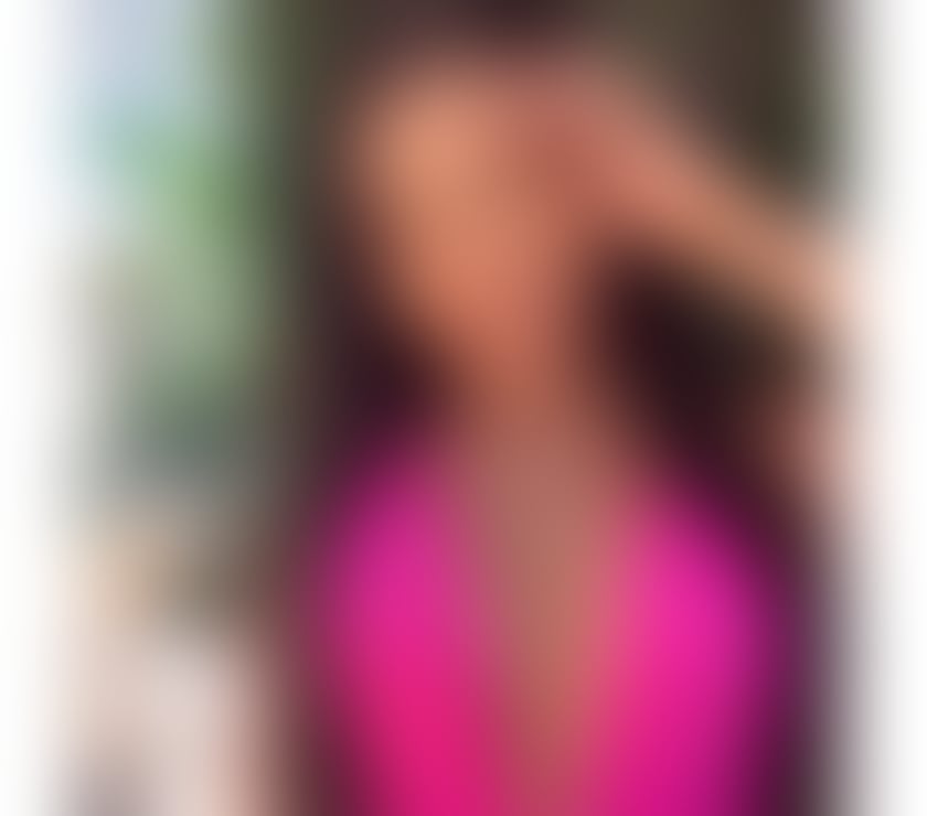 Escorts East London London City Airport - DLR Station - East London - Photos for Bella 🦋 Brazilian 🇧🇷 VERY HOT 🔥PARTY GIRL