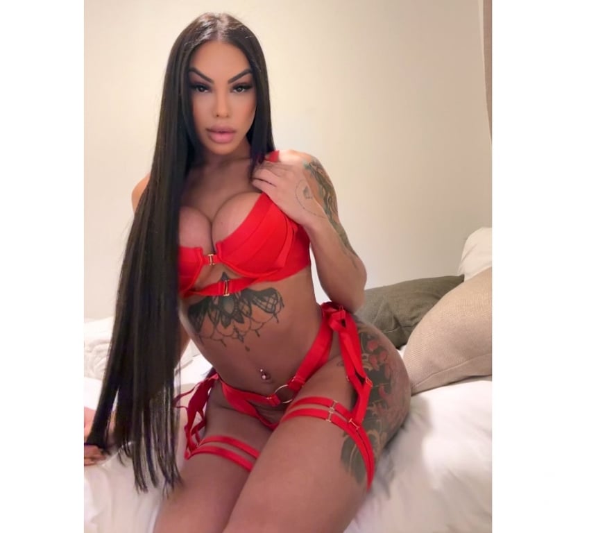 Trans Escorts North London Enfield - Photos for ✨sexy braziliann t-girl✨ partyg🟢LdBy