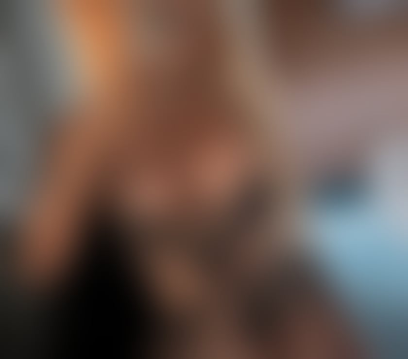 Escorts Northampton West Northamptonshire - Photos for NEW HOT PARTY BRAZILIAN BLOND REAL LUANA